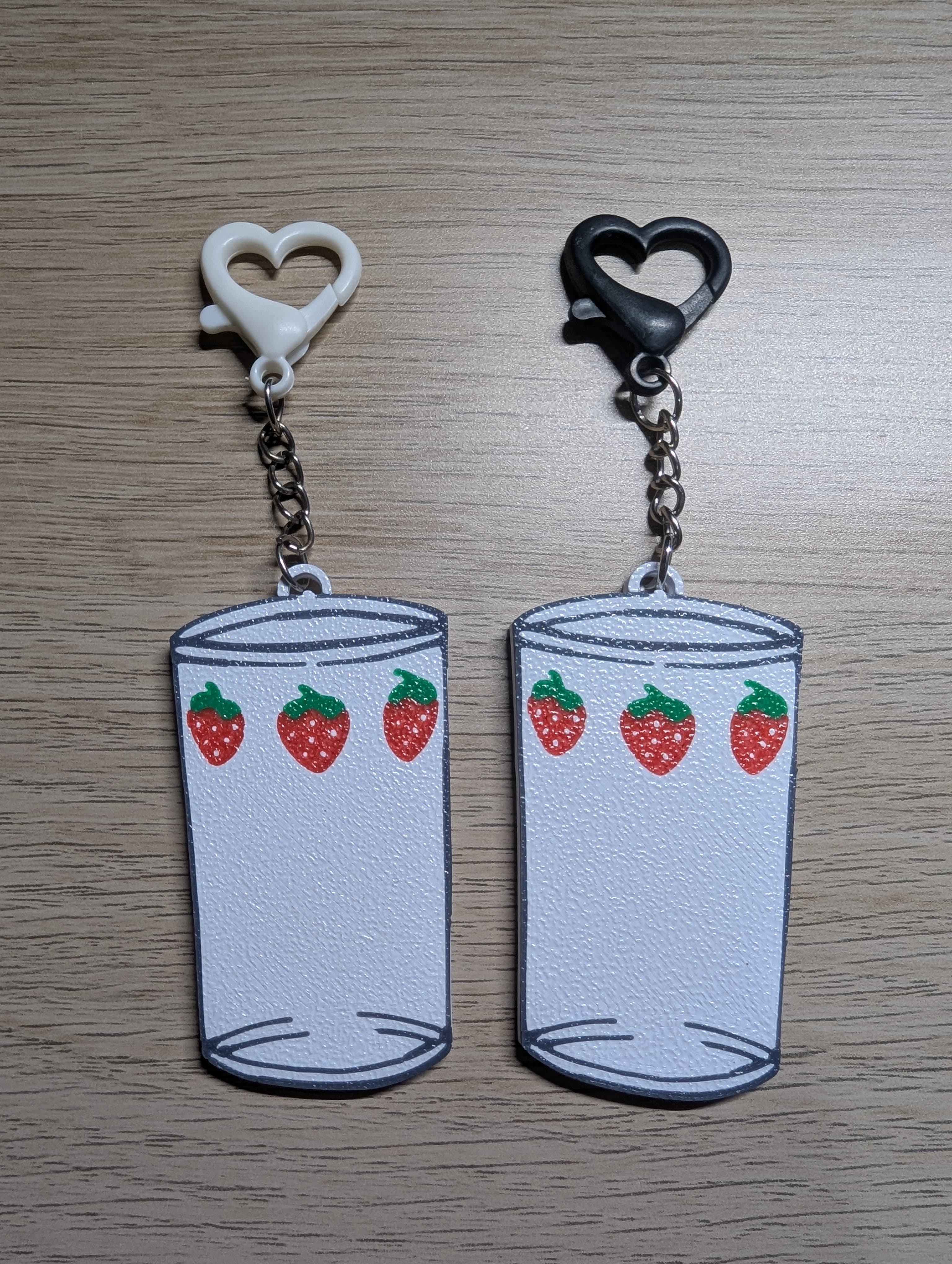 Llavero - Vaso de fresas